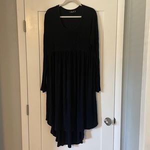 Plus size maternity dress, high/low cut (longer in back), Amazon brand, 2x